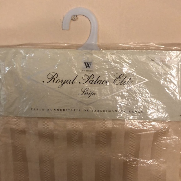 Runner. - Picture 2 of 5